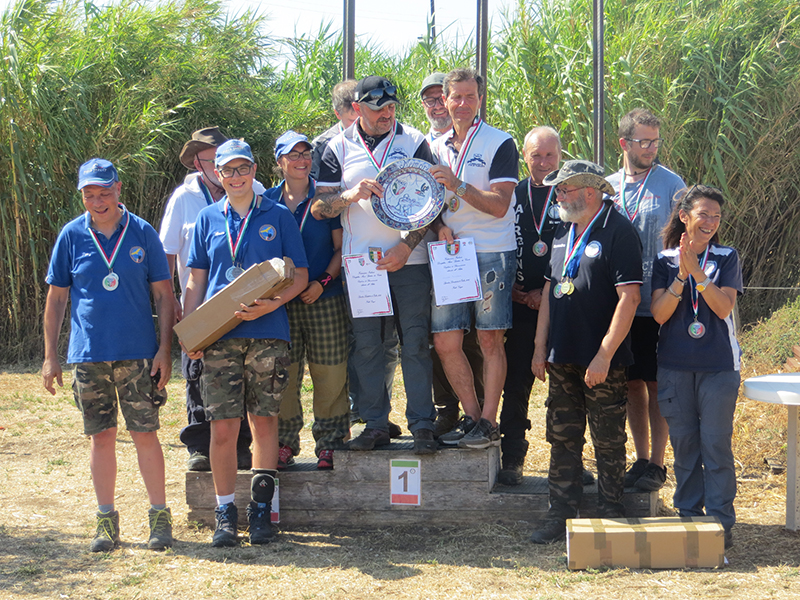 PREMIAZIONI E AZIONI DI GARA DEL 4° CAMPIONATO ITALIANO SQUADRE PER SOCIETÀ
