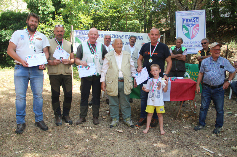 Assoluto8 1ª Squadra Inglesi Marche Mirko Caramanti Marco Antinori Roberto Scarpecci e Simone Scarpecci premiati da Domenico Coradeschi